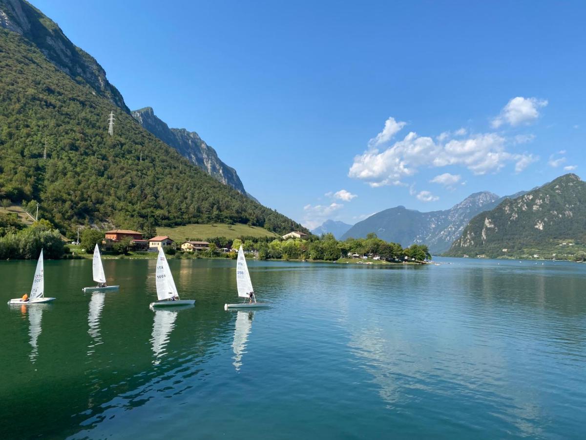 Casa Carla, bis 4 Personen, Garten, Balkon mit Blick auf den See und die Berge Crone Exterior foto